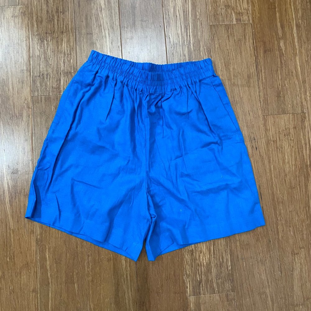 Universal Standard Linen Blend Juniper shorts in Mykonos blue, NWT, Size 6-8